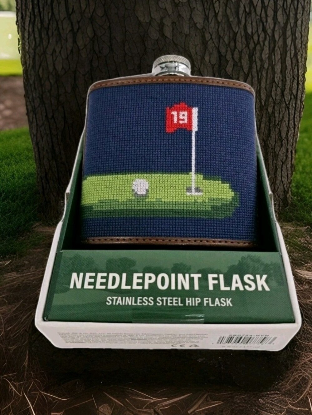 EASTWOOD PINES: 19TH HOLE GOLF FLAG NEEDLEPOINT: STAINLESS STEEL: 6oz FLASK: NEW